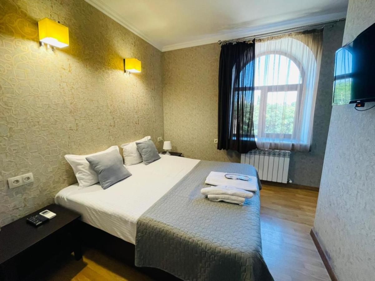 My Cityhotel Тбилиси Екстериор снимка